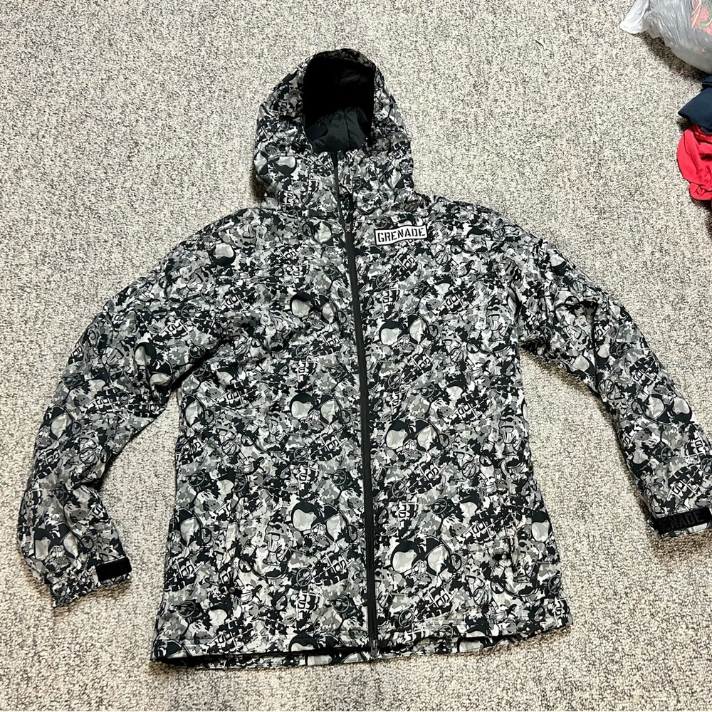 Men’s Grenada XL snow broad or ski jacket